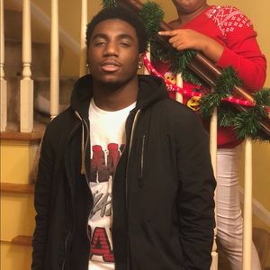 Meet your Posher, Teon